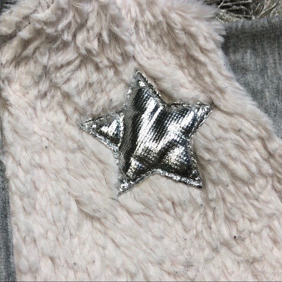 Pippa&Julie Grey and White Sweater Child size 3T - Picture 5 of 7